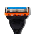 Gillette Fusion5 Power Holiaci Strojček pre Mužov + 2ks hlavic